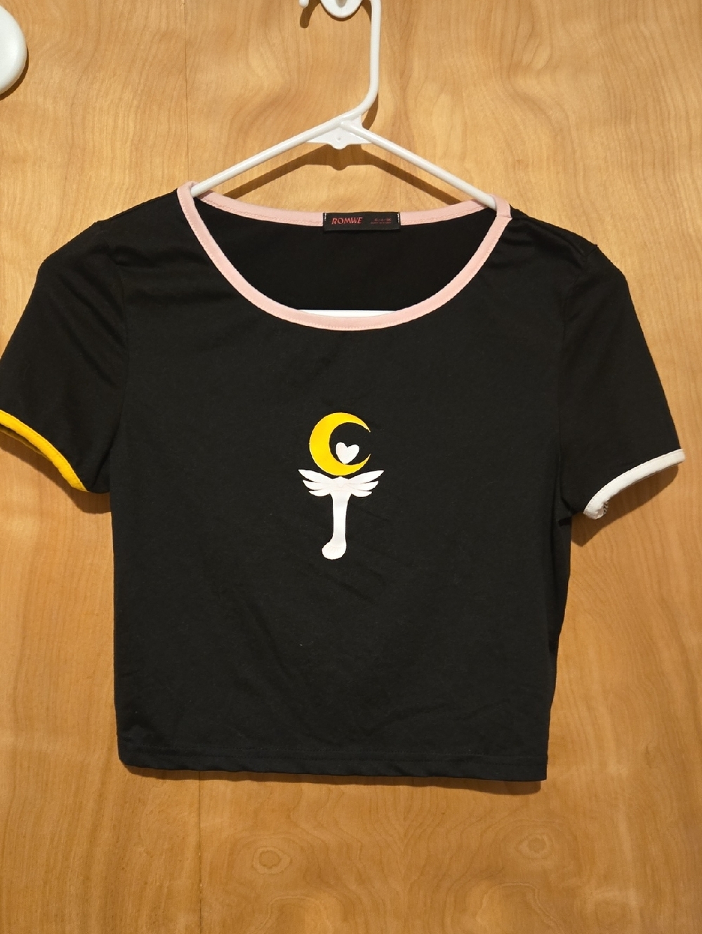 ROMWE Black Top with Light Pink Trim